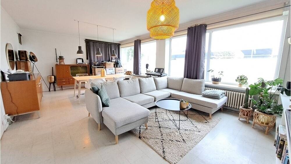 Appartement te  koop in Sint-Michiels 8200 250000.00€ 1 slaapkamers 112.00m² - Zoekertje 1359927