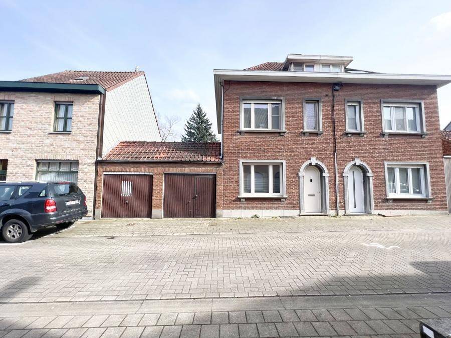 Huis te  koop in Menen 8930 192000.00€ 3 slaapkamers m² - Zoekertje 1361207