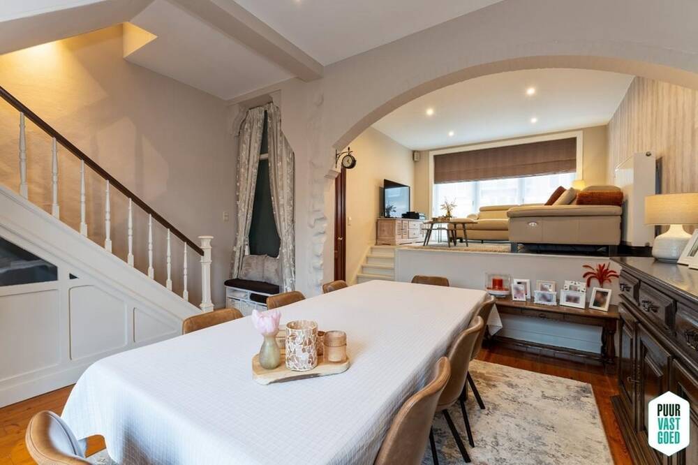 Huis te  koop in Brugge 8000 419000.00€ 4 slaapkamers 238.00m² - Zoekertje 1380688