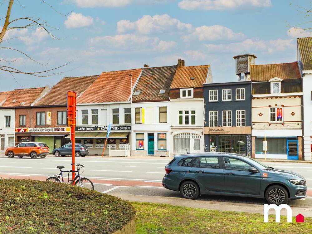 Commerciële ruimte te koop in Kortrijk 8500 135000.00€ slaapkamers m² - Zoekertje 278227