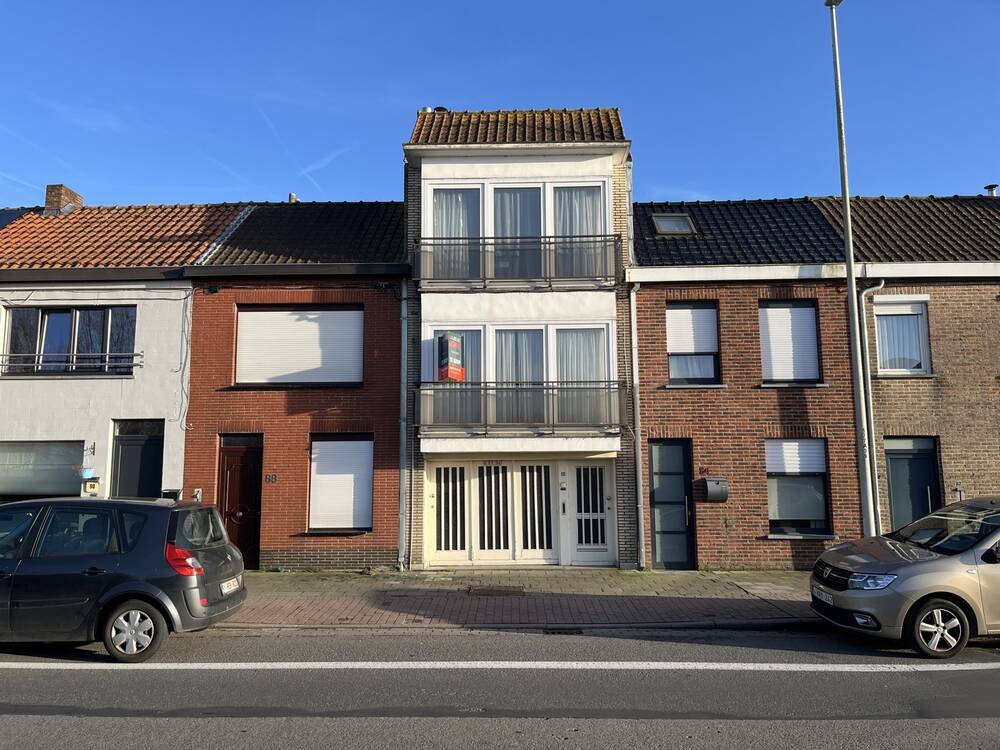 Huis te  koop in Brugge 8000 239000.00€ 2 slaapkamers 133.00m² - Zoekertje 1381636