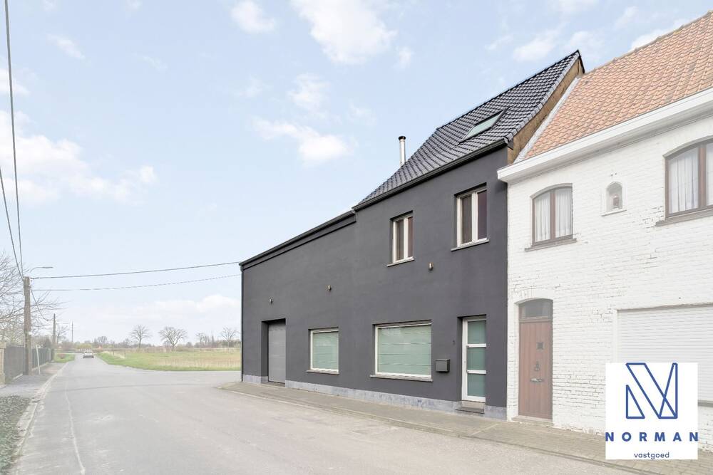 Huis te  koop in Oostrozebeke 8780 299000.00€ 2 slaapkamers 232.00m² - Zoekertje 1384300