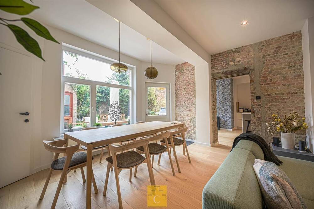 Huis te  koop in Brugge 8000 1100000.00€ 4 slaapkamers 318.00m² - Zoekertje 1383209