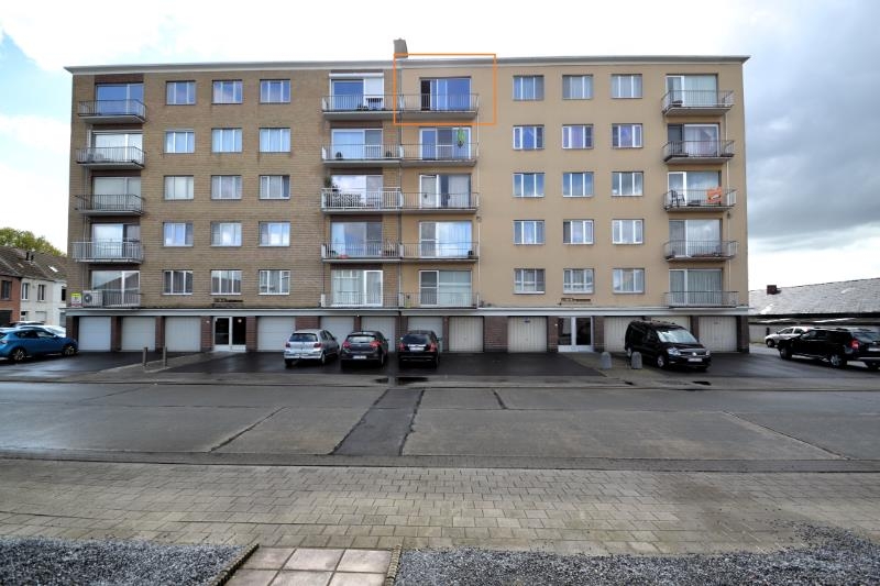 Appartement te  koop in Harelbeke 8530 140000.00€ 2 slaapkamers 82.00m² - Zoekertje 1387027