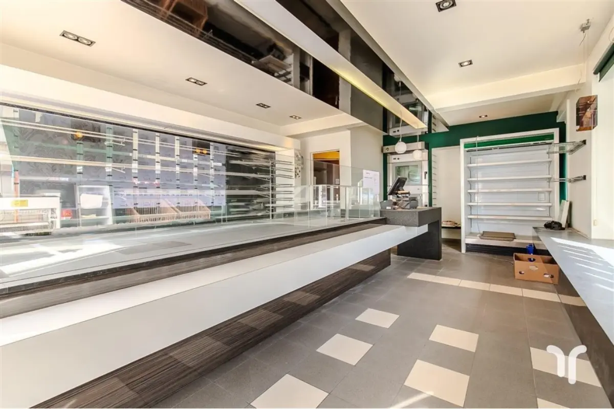 Handelszaak te  koop in Middelkerke 8430 189900.00€  slaapkamers 70.00m² - Zoekertje 54319