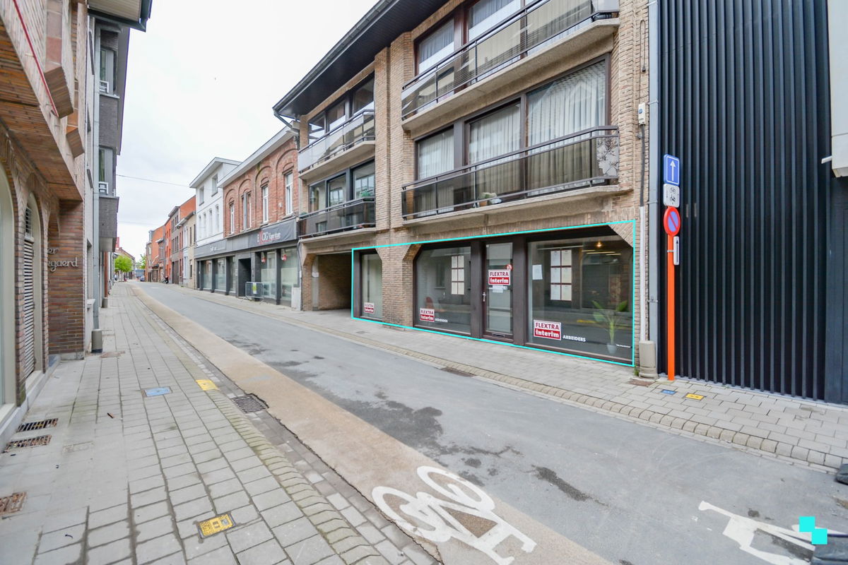Commerciële ruimte te huur in Izegem 8870 1050.00€ slaapkamers 125.00m² - Zoekertje 278388