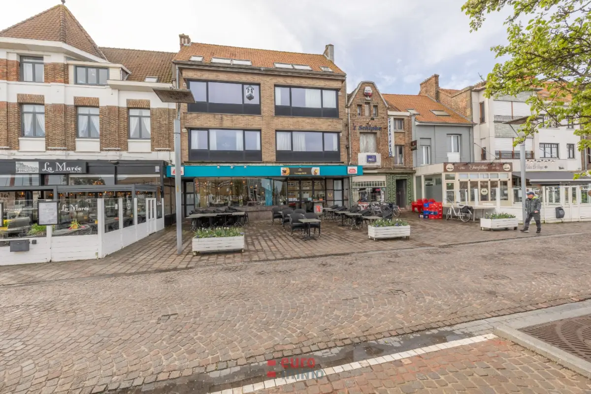 Handelszaak te  koop in Nieuwpoort 8620 665000.00€  slaapkamers 211.00m² - Zoekertje 53818