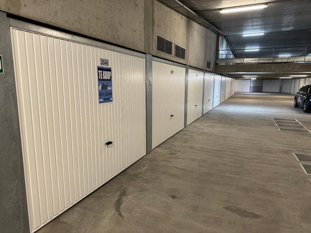 Parking & garage te  koop in Heist-aan-Zee 8301 140000.00€  slaapkamers m² - Zoekertje 1389315