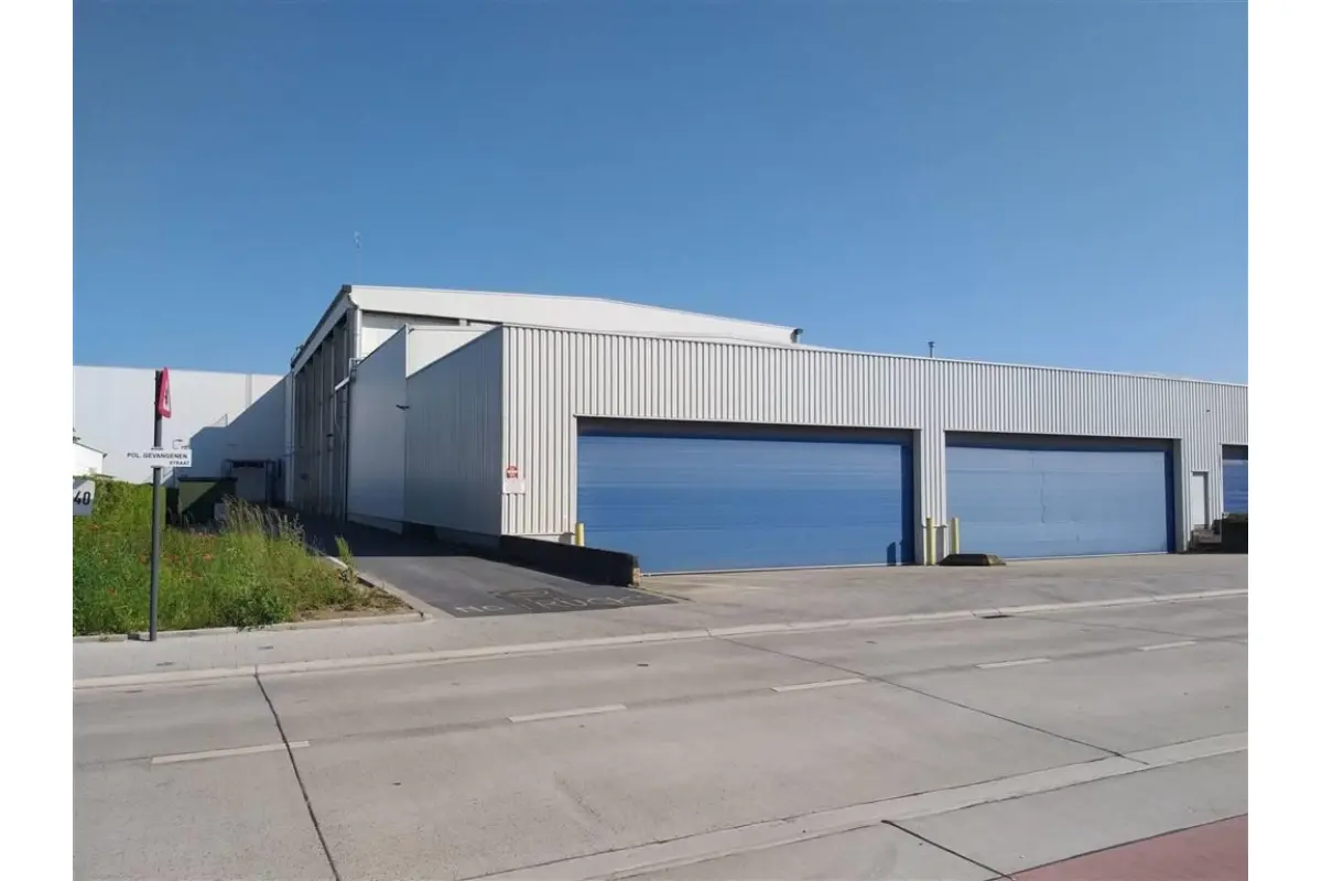 Handelszaak te  huur in Harelbeke 8530 3788.00€  slaapkamers m² - Zoekertje 59002