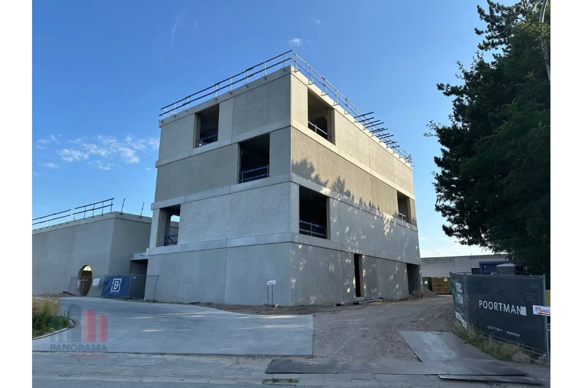 Handelszaak te  koop in Zwevegem 8550 385925.00€  slaapkamers 142.00m² - Zoekertje 58586