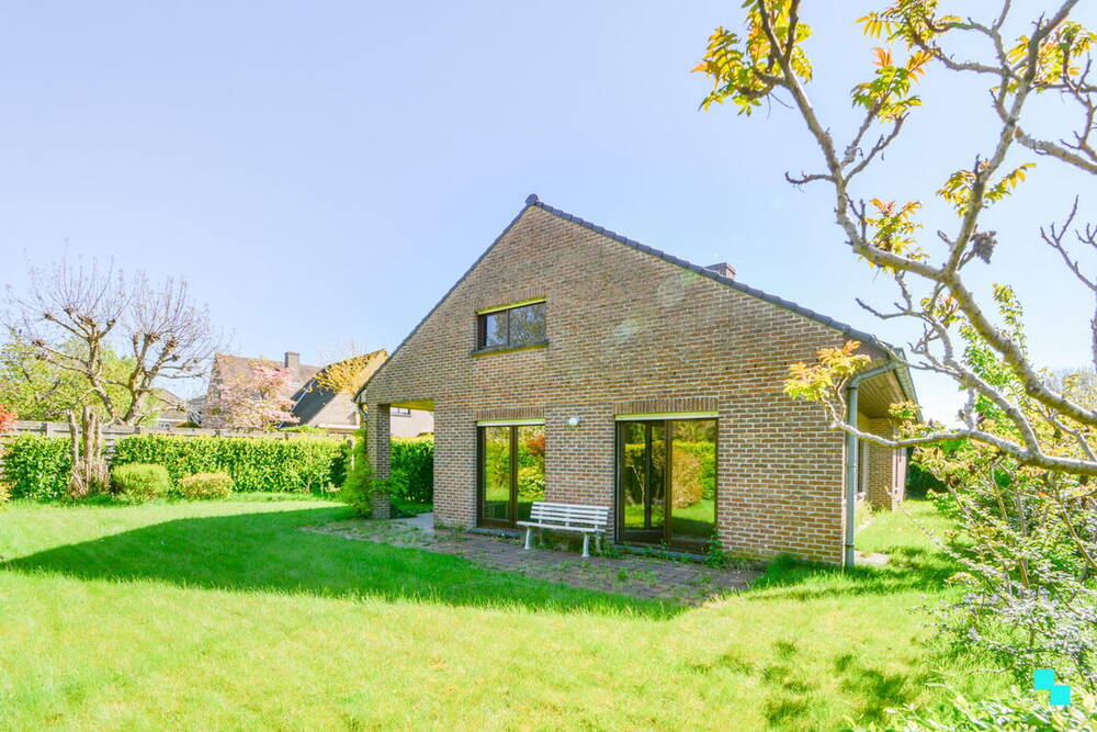Huis te koop in Ingelmunster 8770 330000.00€ 3 slaapkamers 285.00m² - Zoekertje 278749