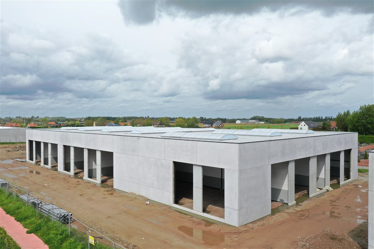 Industrie te koop in Dentergem 8720 370000.00€ slaapkamers 285.00m² - Zoekertje 92282