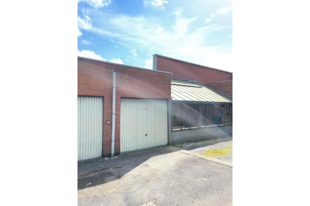 Box te  koop in Roeselare 8800 23000.00€  slaapkamers m² - Zoekertje 68120