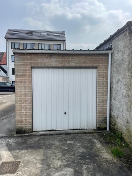 Parking & garage te koop in Roeselare 8800 25000.00€ slaapkamers m² - Zoekertje 68121