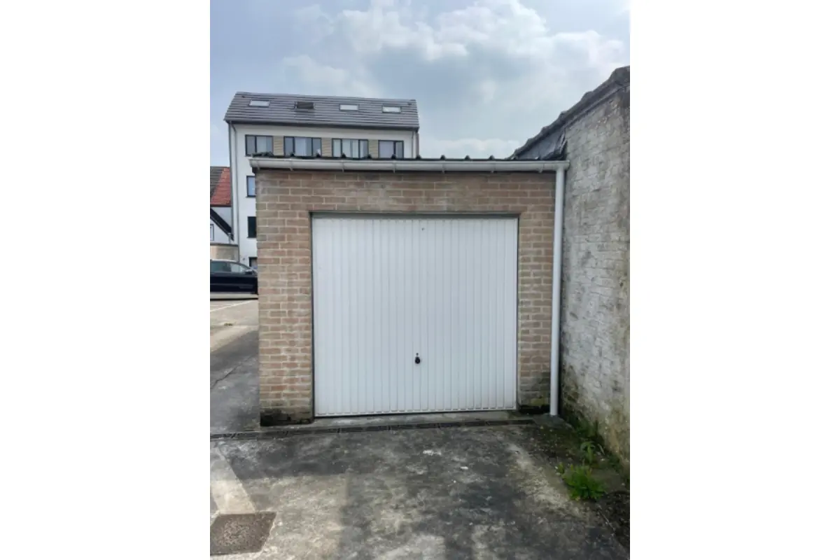 Box te  koop in Roeselare 8800 25000.00€  slaapkamers m² - Zoekertje 68121