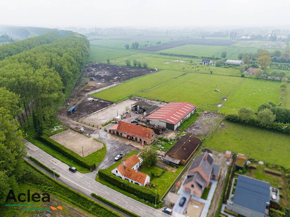 Huis te  koop in Damme 8340 1295000.00€ 2 slaapkamers m² - Zoekertje 279436