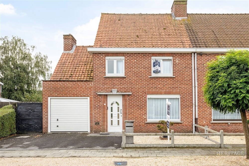 Huis te koop in Oostrozebeke 8780 225000.00€ 4 slaapkamers 154.00m² - Zoekertje 279547