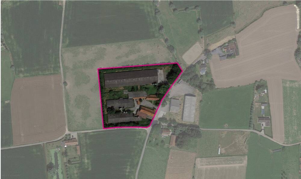 Grond te  koop in Izegem 8870 640000.00€  slaapkamers m² - Zoekertje 95339
