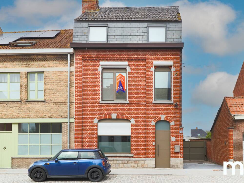Huis te  koop in Ieper 8900 350000.00€ 3 slaapkamers 260.00m² - Zoekertje 280175