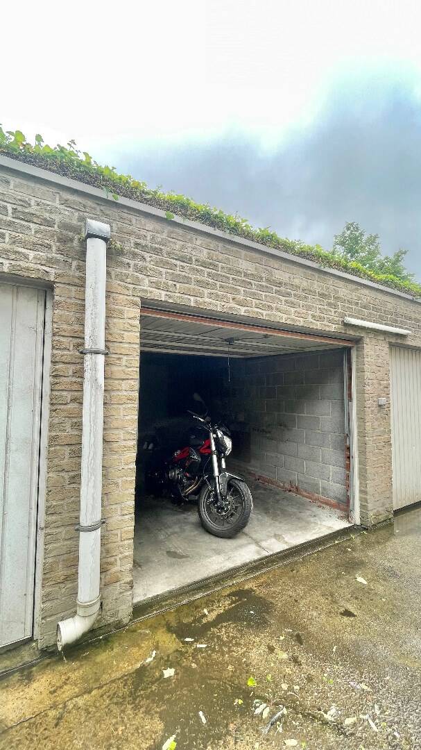Parking & garage te koop in Harelbeke 8530 21000.00€ slaapkamers m² - Zoekertje 280249