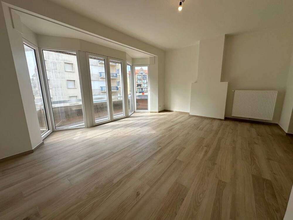 Huis te  huur in Koksijde 8670 825.00€ 2 slaapkamers 78.00m² - Zoekertje 103604