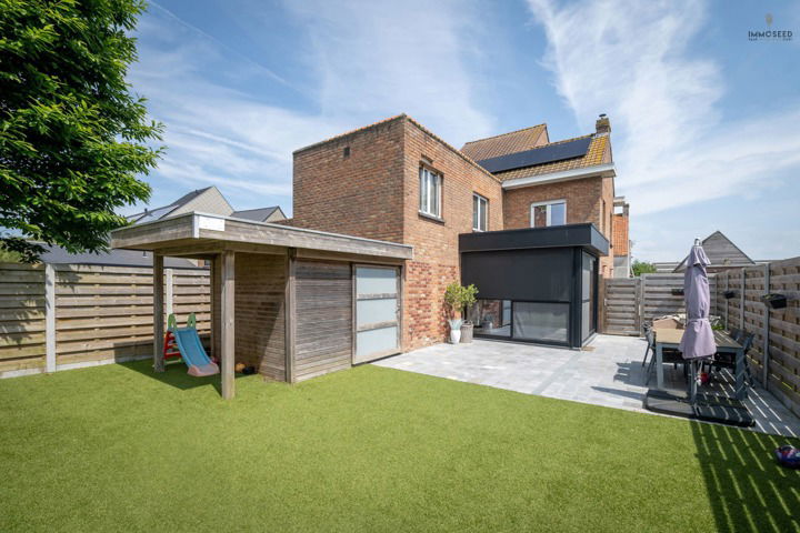 Huis te koop in Oudenburg 8460 359000.00€ 5 slaapkamers 203.00m² - Zoekertje 280923