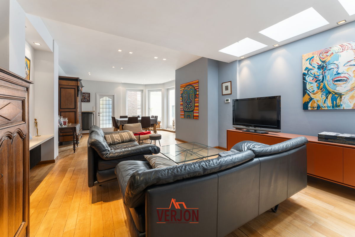Kantoor te koop in Izegem 8870 299000.00€ 5 slaapkamers 312.00m² - Zoekertje 281188