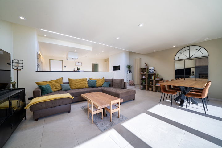 Huis te koop in Kuurne 8520 395000.00€ 3 slaapkamers 278.00m² - Zoekertje 281325