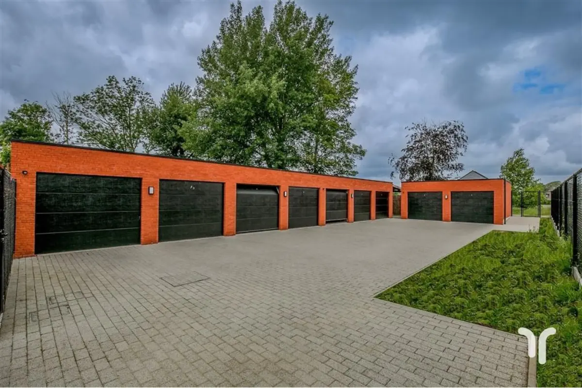 Parking & garage te  koop in Veldegem 8210 29750.00€  slaapkamers m² - Zoekertje 112818