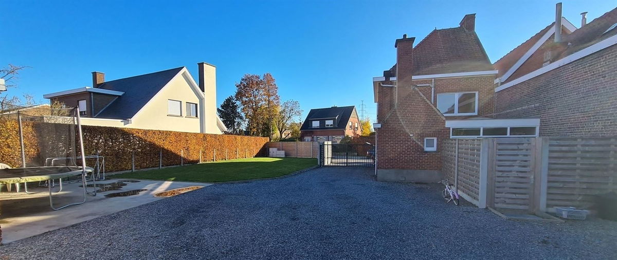 Huis te koop in Beveren 8791 249000.00€ 3 slaapkamers 180.00m² - Zoekertje 281315
