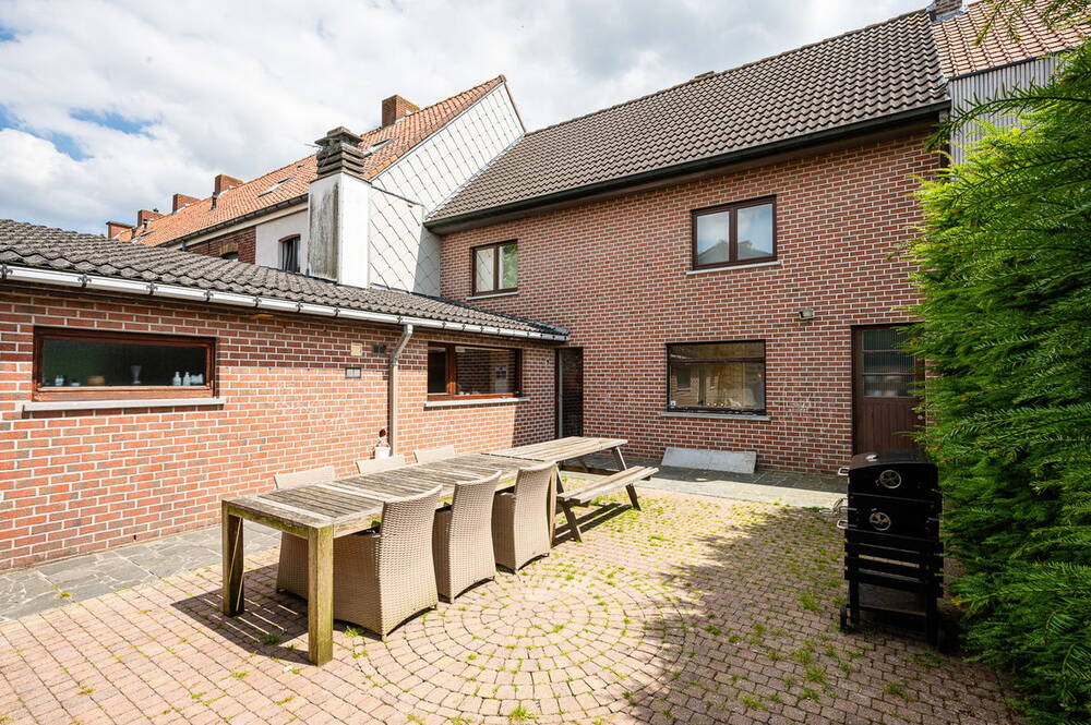 Huis te koop in Torhout 8820 249500.00€ 6 slaapkamers 198.00m² - Zoekertje 281915