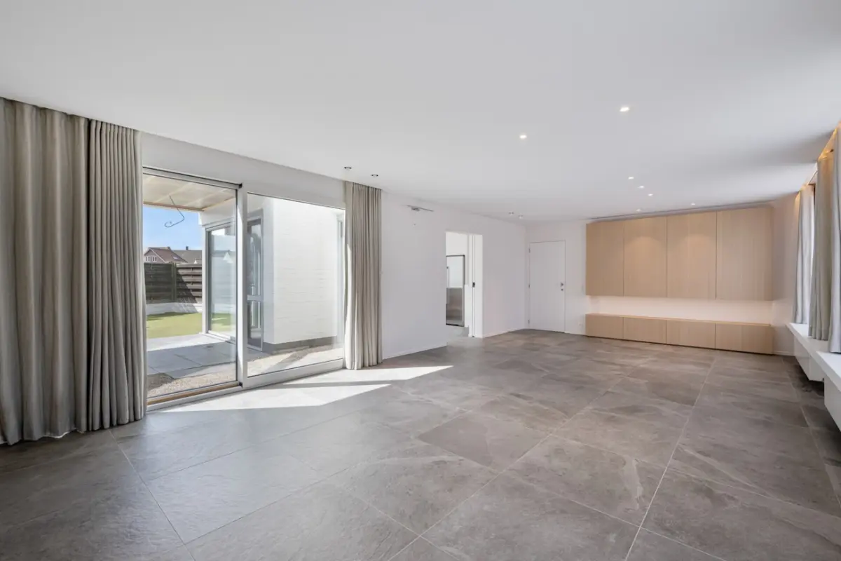 Appartement te  koop in Hulste 8531 390000.00€ 3 slaapkamers 323.00m² - Zoekertje 129123