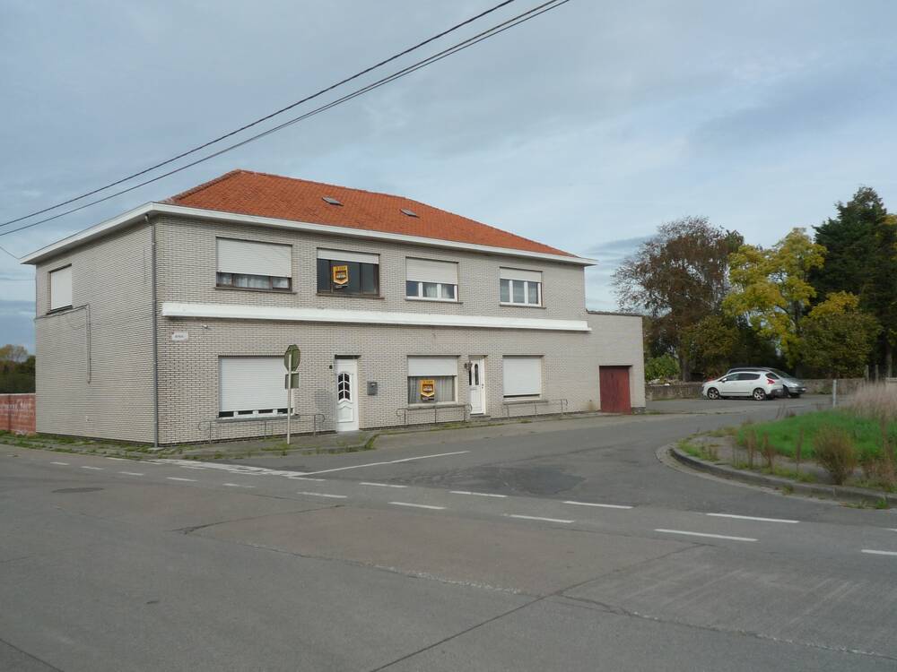 Huis te koop in Kortemark 8610 460000.00€ 7 slaapkamers 500.00m² - Zoekertje 135658