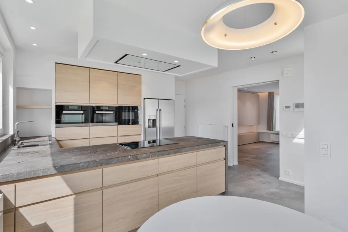 Appartement te  koop in Harelbeke 8530 410000.00€ 3 slaapkamers 323.00m² - Zoekertje 138402