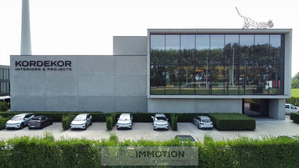 Handelszaak te  huur in Kortrijk 8500 0.00€  slaapkamers m² - Zoekertje 233577