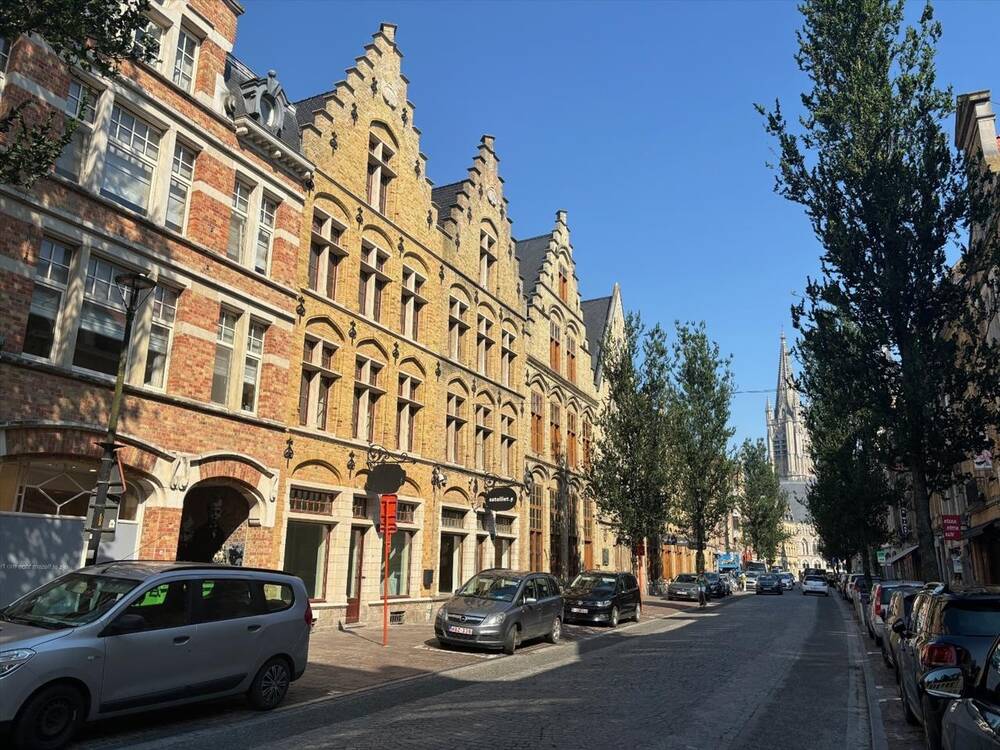 Handelszaak te  huur in Ieper 8900 1350.00€  slaapkamers 100.00m² - Zoekertje 142581