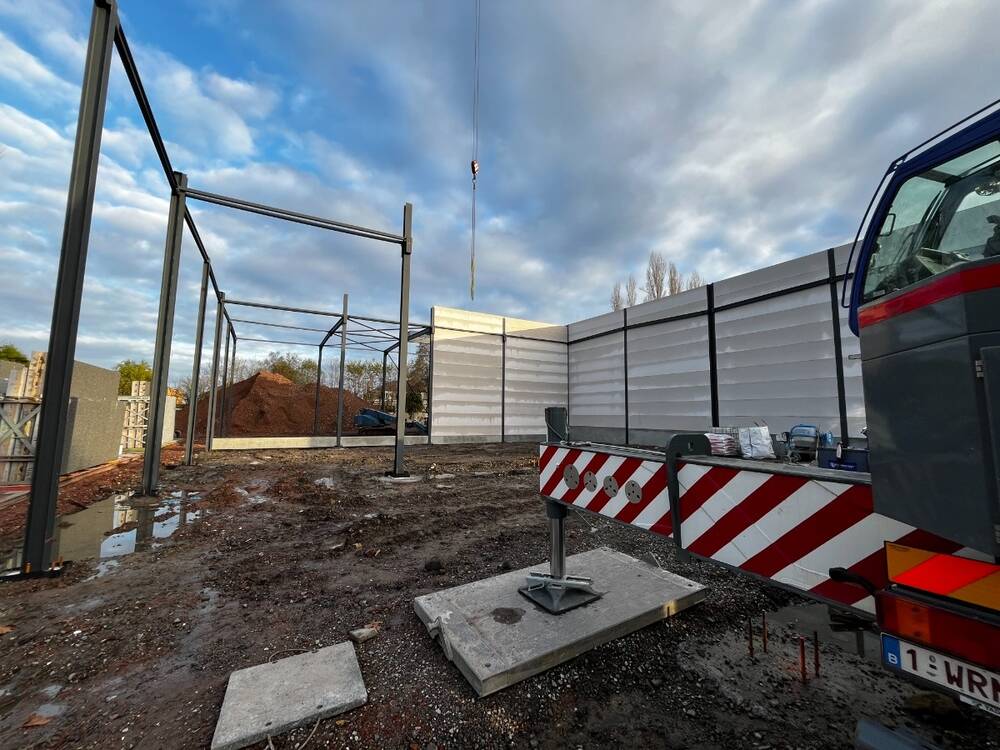 Handelszaak te  koop in Moorslede 8890 0.00€ 0 slaapkamers 215.00m² - Zoekertje 143615