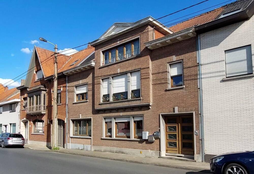 Appartementsgebouw te koop in Zwevegem 8550 250000.00€ 3 slaapkamers 175.00m² - Zoekertje 152618