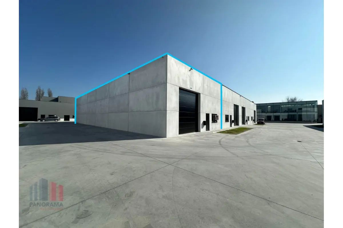 Handelszaak te  huur in Waregem 8790 1900.00€  slaapkamers 450.00m² - Zoekertje 156575