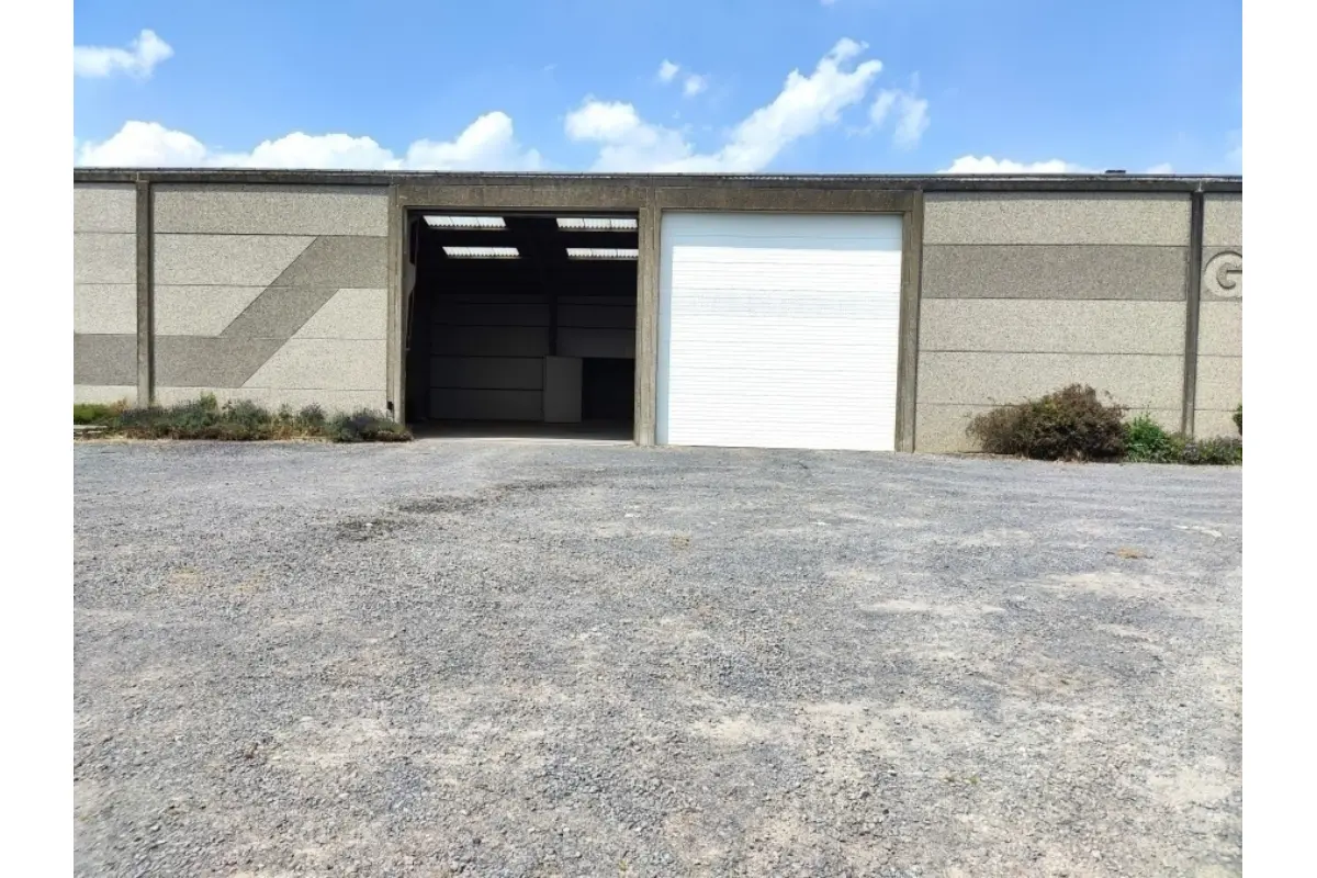 Handelszaak te  huur in Zandvoorde 8980 1080.00€ 0 slaapkamers m² - Zoekertje 159782