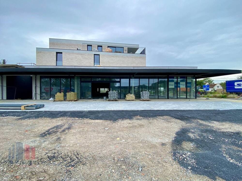 Handelszaak te huur in Veurne 8630 4225.00€ slaapkamers 461.00m² - Zoekertje 169250