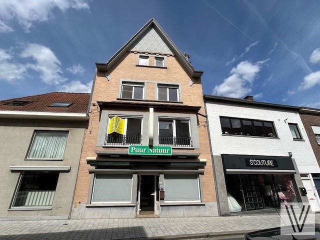Herenhuis te  koop in Kuurne 8520 206000.00€ 3 slaapkamers 275.00m² - Zoekertje 196416