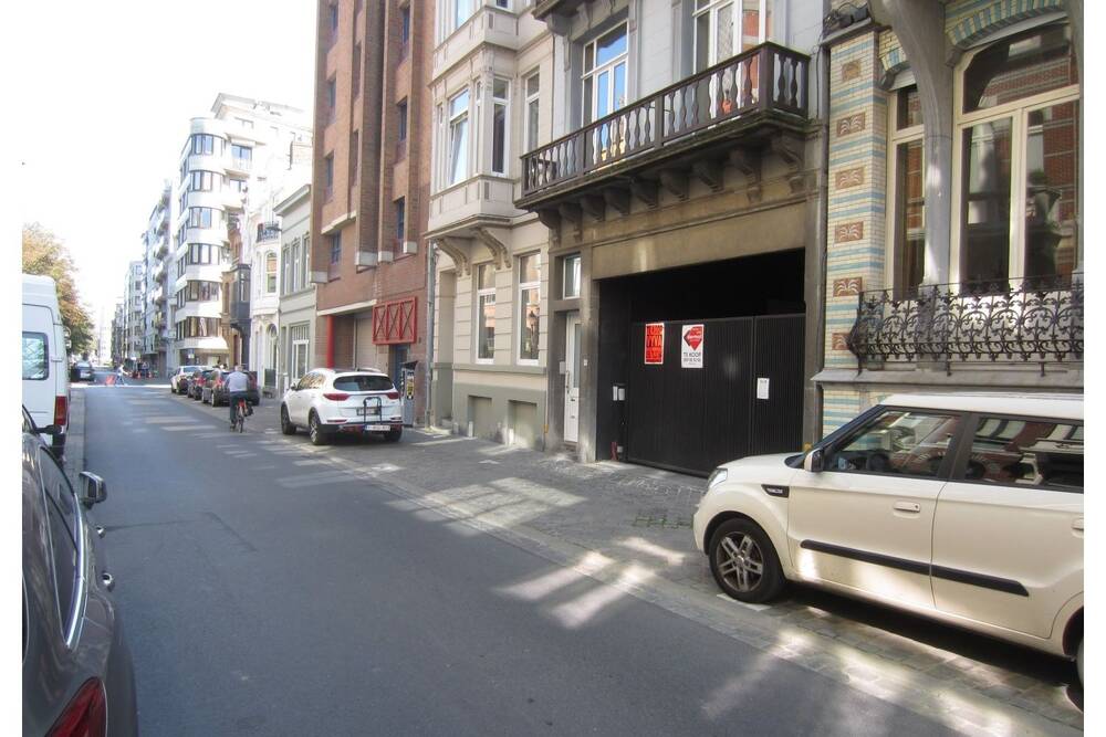 Box te koop in Oostende 8400 65000.00€ slaapkamers m² - Zoekertje 196742