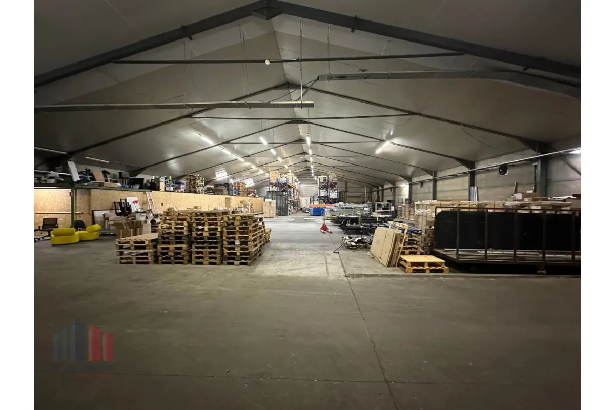 Handelszaak te  huur in Waregem 8790 1770.00€  slaapkamers 1000.00m² - Zoekertje 197897