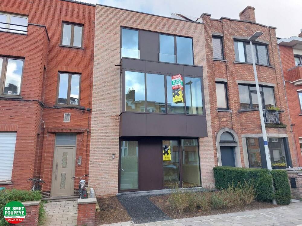 Appartement te koop in Assebroek 8310 650000.00€ 3 slaapkamers m² - Zoekertje 203824