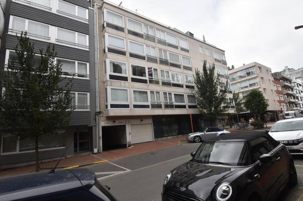 Parking & garage te huur in Knokke 8300 150.00€ slaapkamers m² - Zoekertje 215711