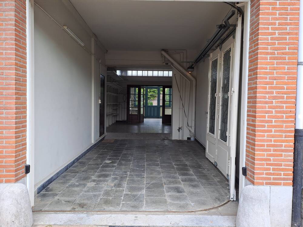 Parking & garage te  huur in Veurne 8630 300.00€  slaapkamers m² - Zoekertje 543823