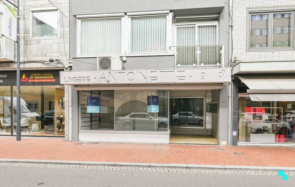 Handelszaak te  koop in Izegem 8870 85000.00€  slaapkamers 91.00m² - Zoekertje 222607