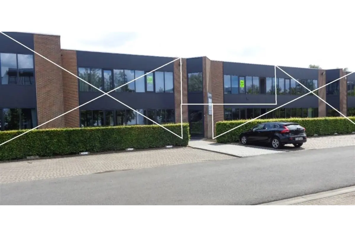 Handelszaak te  huur in Kortrijk 8500 800.00€  slaapkamers m² - Zoekertje 471199