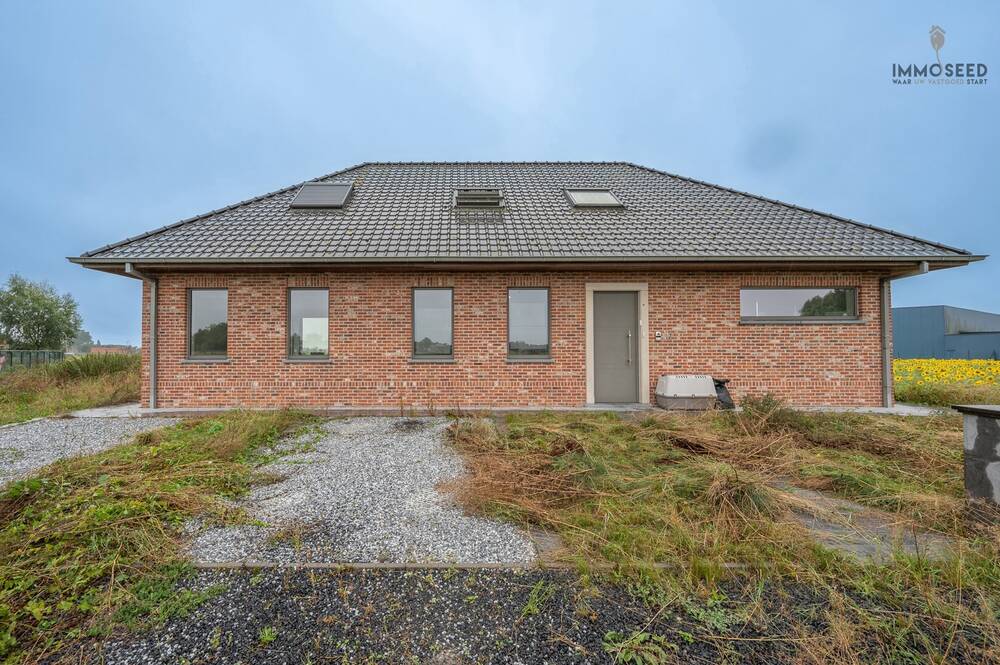 Huis te koop in Ledegem 8880 395000.00€ 4 slaapkamers 212.00m² - Zoekertje 245945